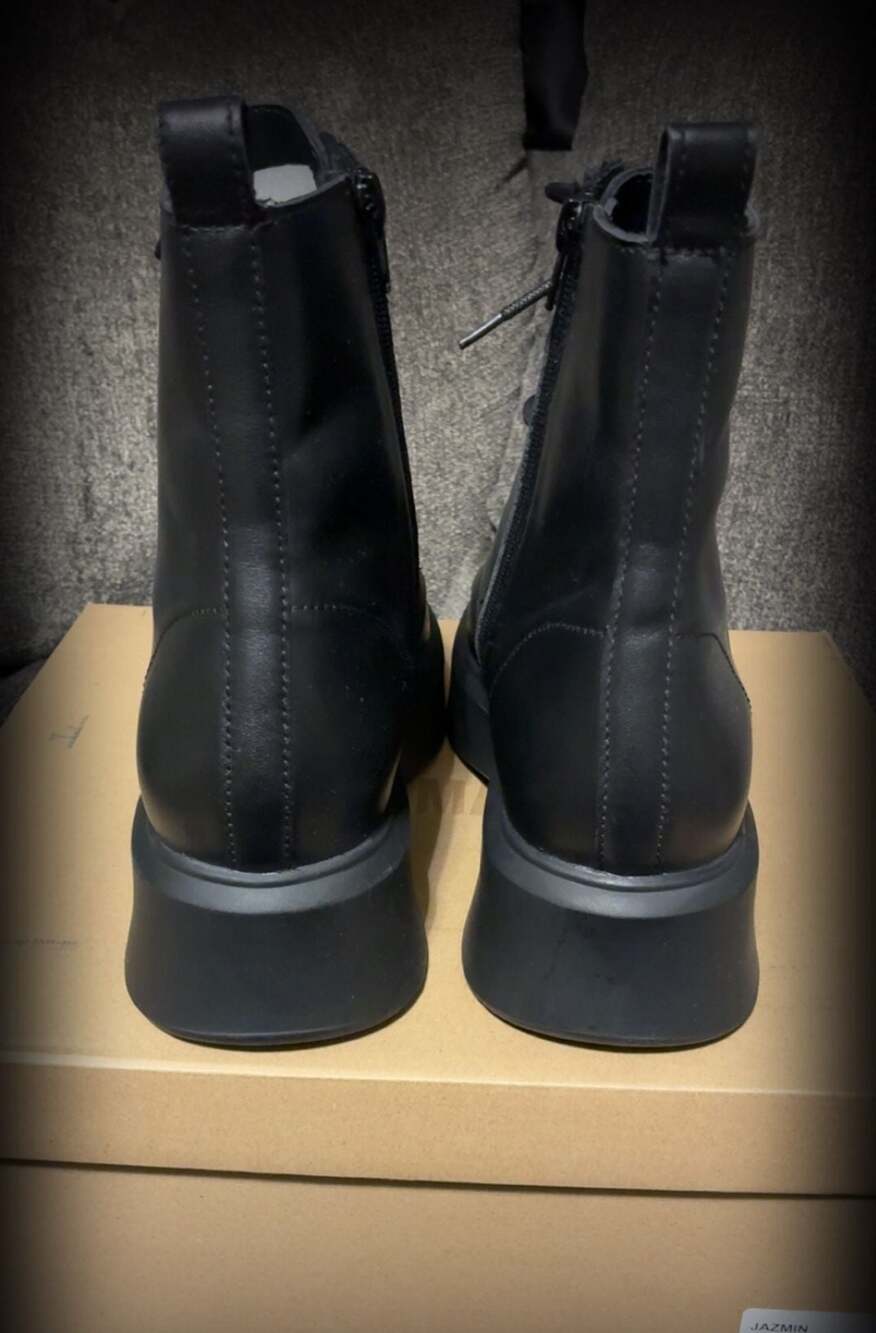 Steve Madden - Picture 5 of 9